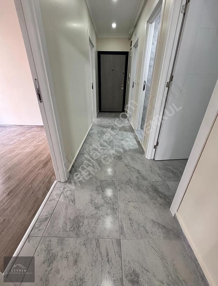 *çevrem* Yeşilova'da Yeni Bina'da Metrobüse Çok Yakın 2+1 Daire - Görsel 10