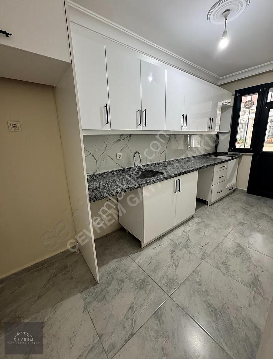 *çevrem* Yeşilova'da Yeni Bina'da Metrobüse Çok Yakın 2+1 Daire - Görsel 30