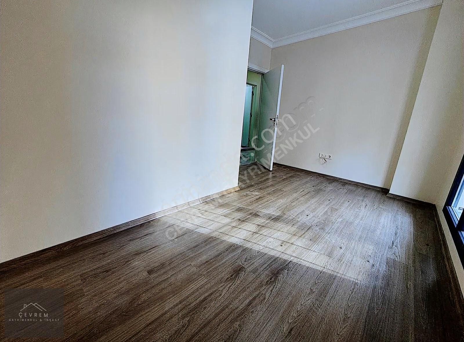 *çevrem* Yeşilova'da Yeni Bina'da Metrobüse Çok Yakın 2+1 Daire - Görsel 24