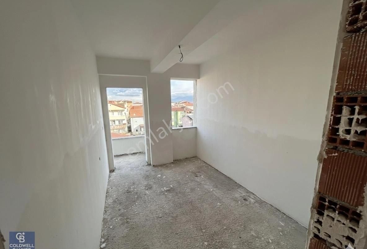 Derince Esentepe'de Satılık 4+1 Çatı Dubleks Daire - Görsel 5