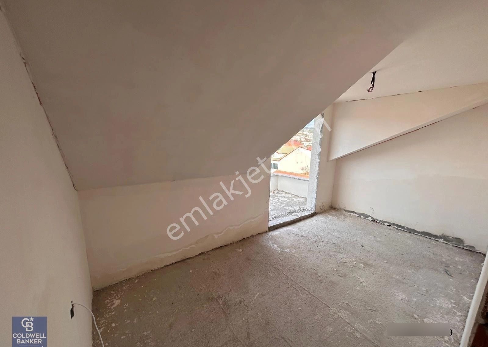 Derince Esentepe'de Satılık 4+1 Çatı Dubleks Daire - Görsel 17