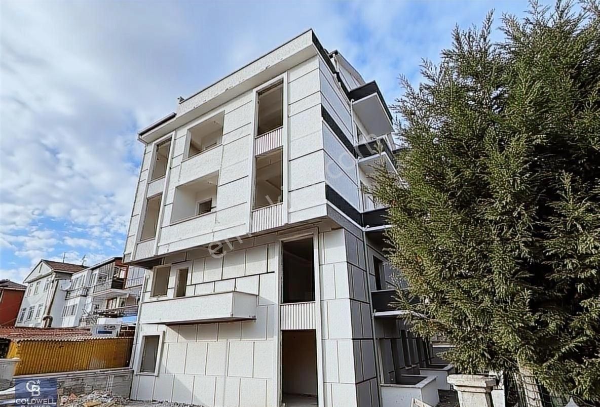 Derince Esentepe'de Satılık 4+1 Çatı Dubleks Daire