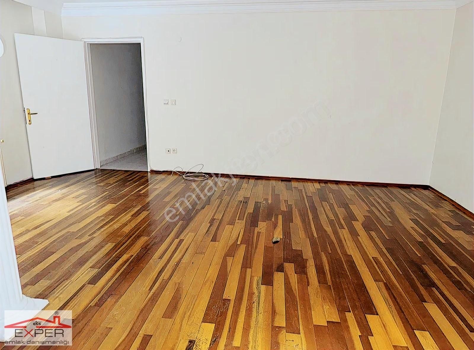Ortaklar Caddesi Yakını, 90m2+20m2 Müstakil Bahçeli Kombili 2+1 - Görsel 20