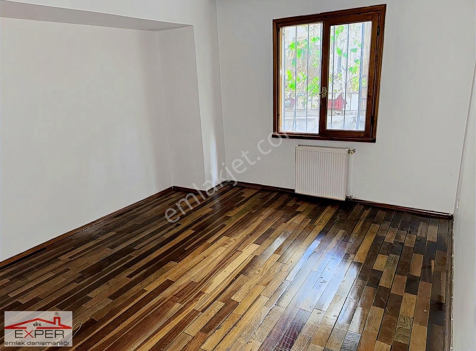 Ortaklar Caddesi Yakını, 90m2+20m2 Müstakil Bahçeli Kombili 2+1 - Görsel 12