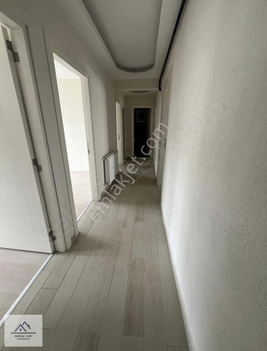 Parisadan Kozağaç Meydan Çiftçi Petrol Yakını Kiralık 3+1 Daire - Görsel 4