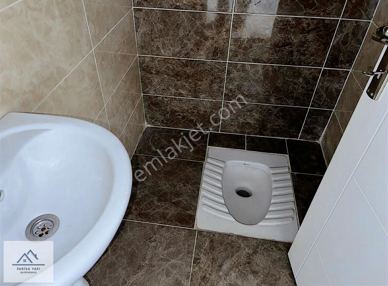Parisadan Kozağaç Meydan Çiftçi Petrol Yakını Kiralık 3+1 Daire - Görsel 2