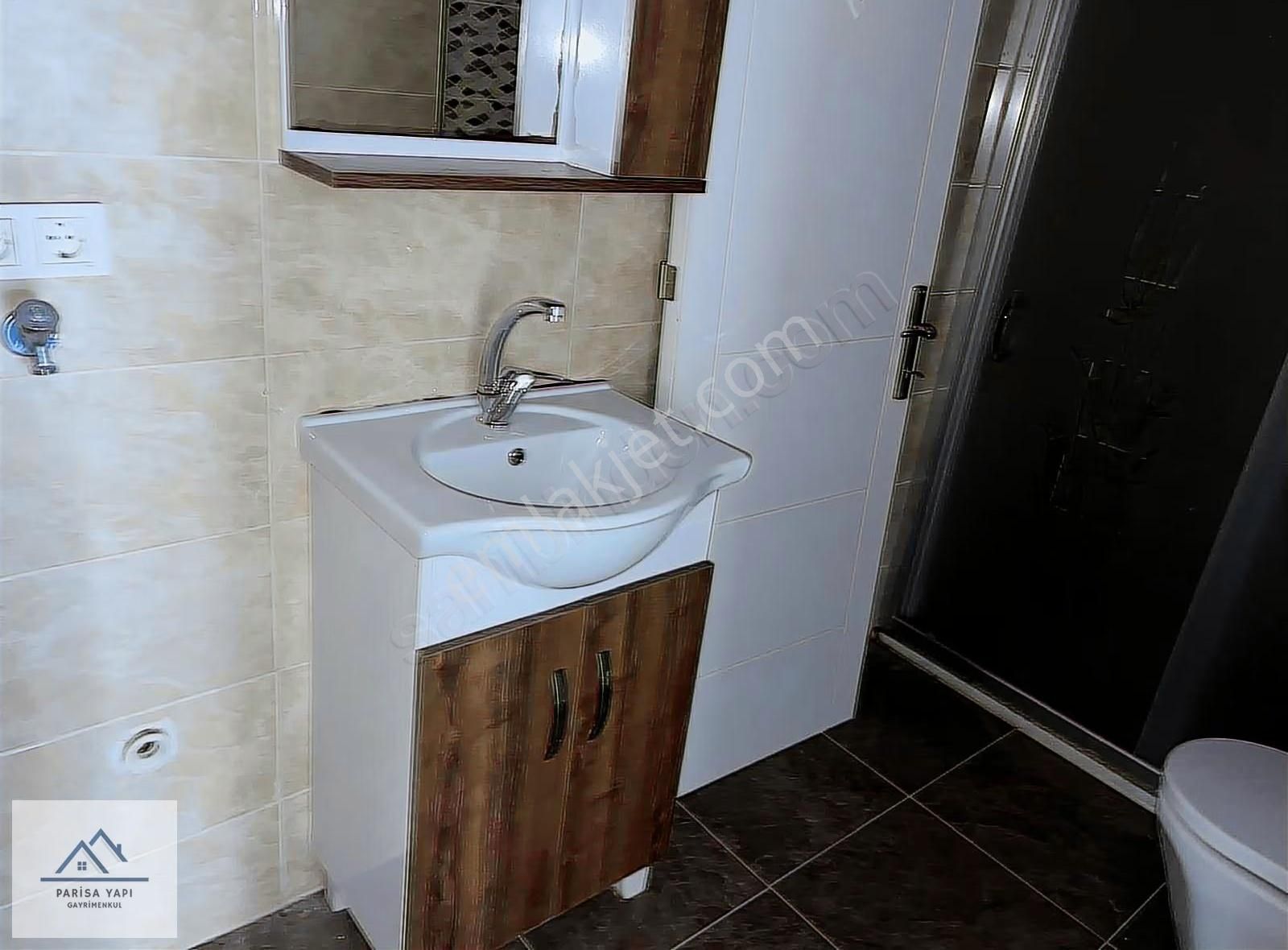 Parisadan Kozağaç Meydan Çiftçi Petrol Yakını Kiralık 3+1 Daire - Görsel 17