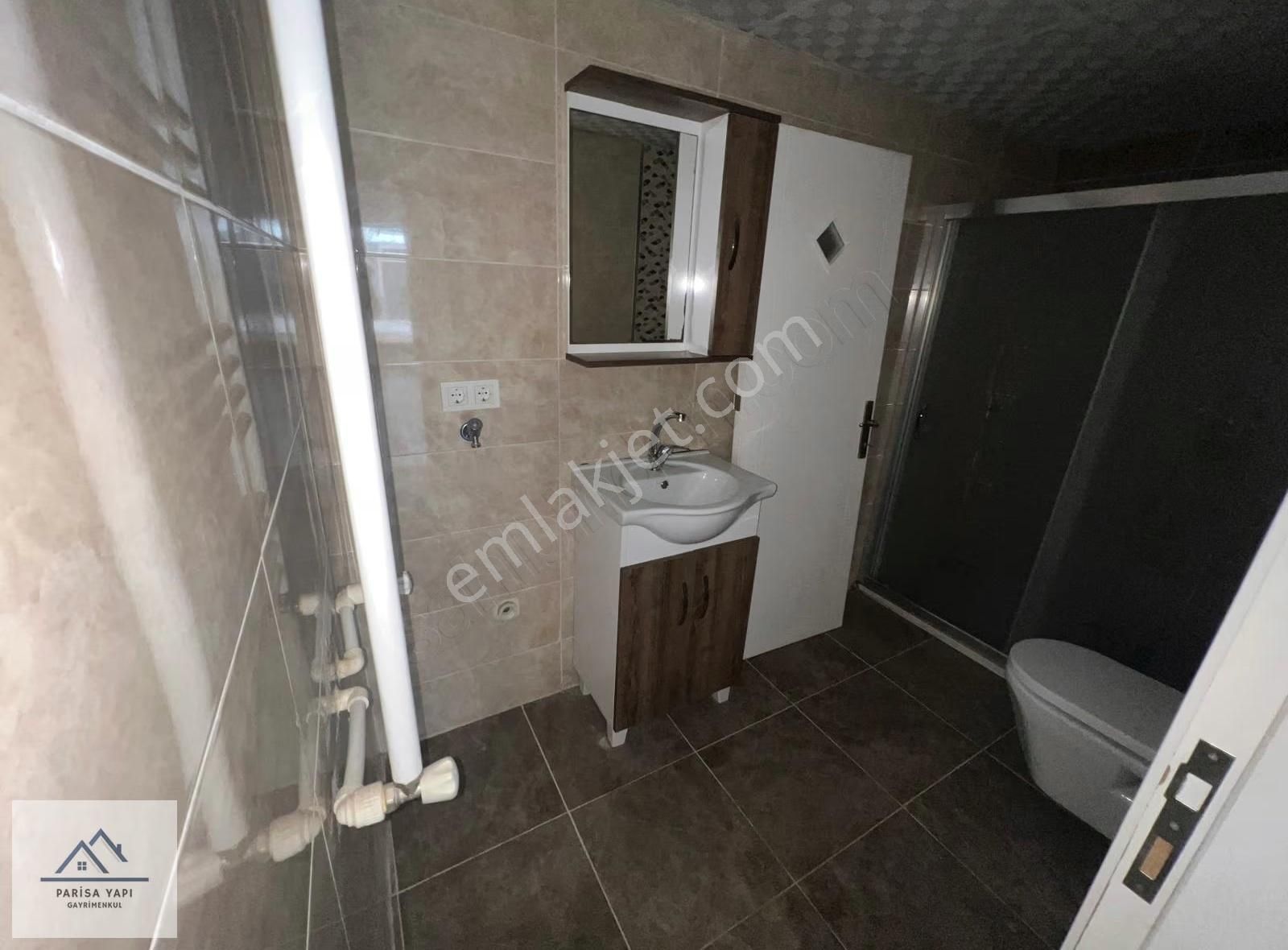 Parisadan Kozağaç Meydan Çiftçi Petrol Yakını Kiralık 3+1 Daire - Görsel 23