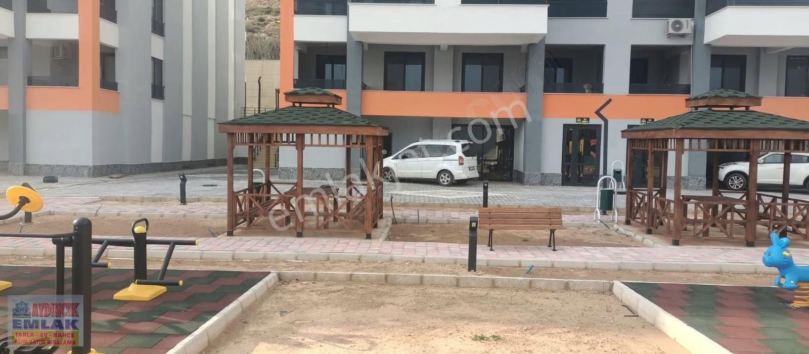 Palmiye Rezidans'ta Deniz Manzaralı, Eşyalı 2+1 Sıfır Daire - Görsel 8