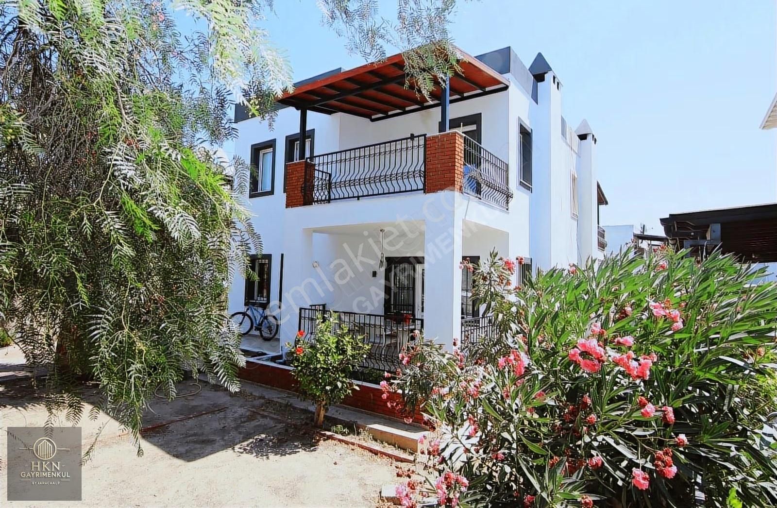 Bitez Köy İçinde Büyük Bahçeli Fırsat İkiz Villa - Görsel 32