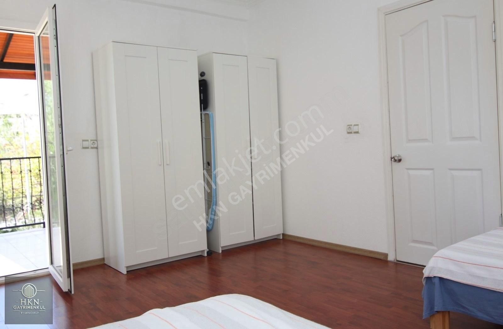 Bitez Köy İçinde Büyük Bahçeli Fırsat İkiz Villa - Görsel 4