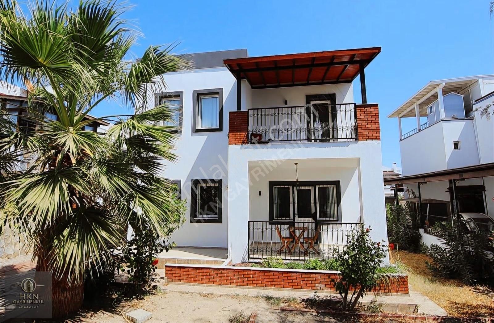 Bitez Köy İçinde Büyük Bahçeli Fırsat İkiz Villa