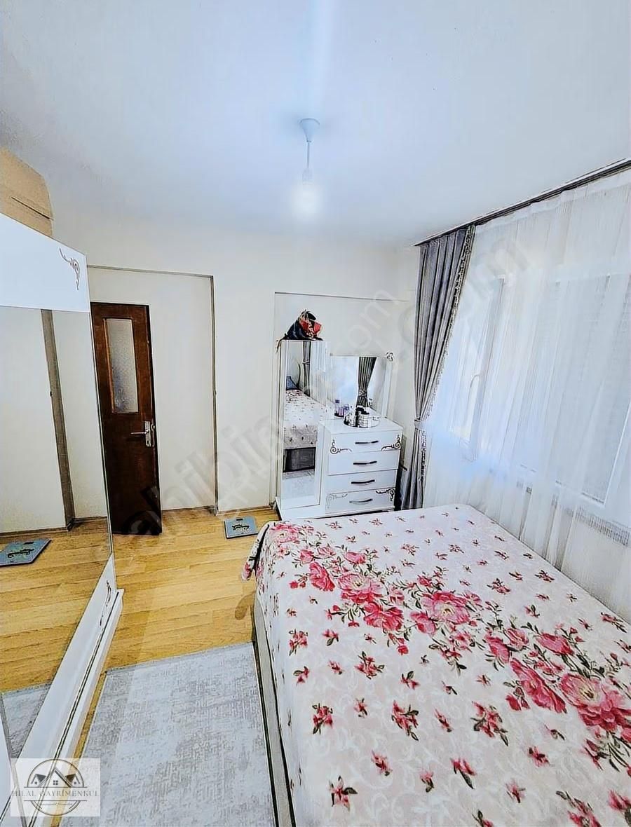 Hilal Gayrimenkul Den Gündoğdu Da 3+1 Geniş Anayol Yakını Katta - Görsel 11