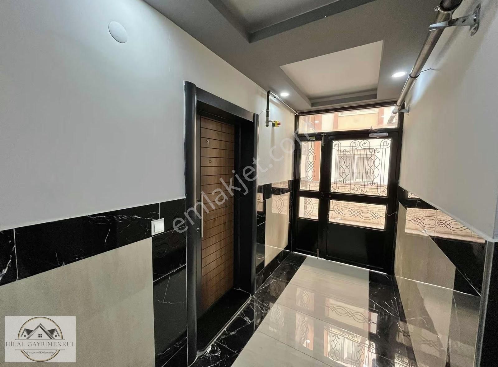Hilal Gayrimenkul'den Halı Sahaya Cephe Geniş Ebevyn Banyo *3+1* - Görsel 28