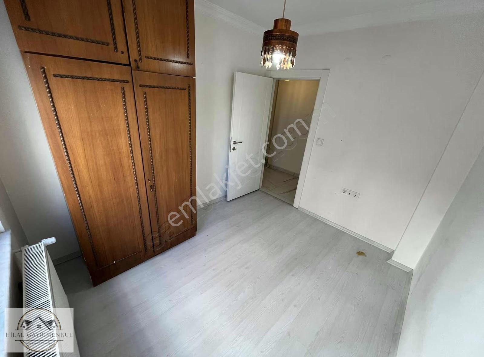 Hilal Gayrimenkul'den Halı Sahaya Cephe Geniş Ebevyn Banyo *3+1* - Görsel 24