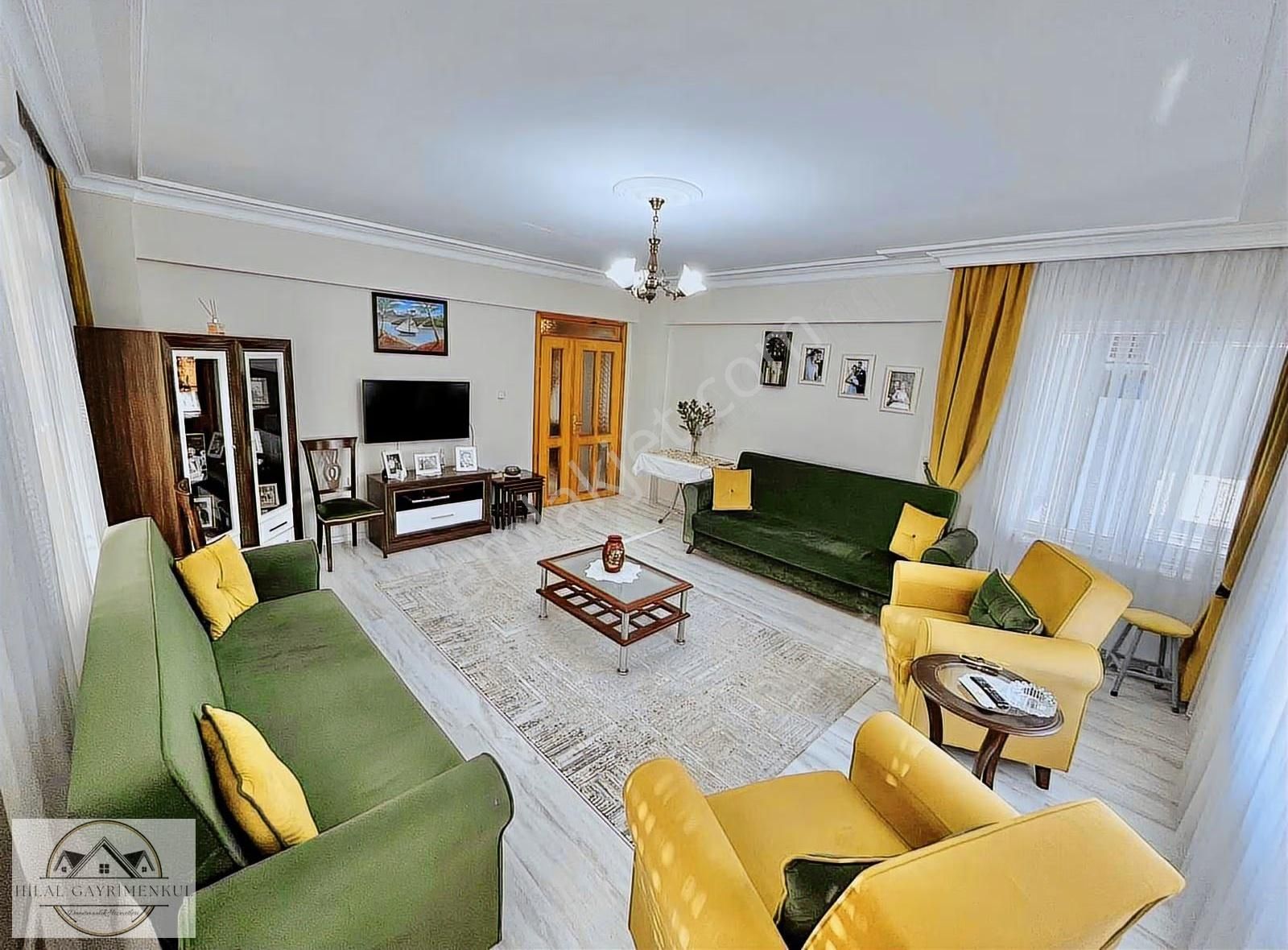 Hilal Gayrimenkul'den Adonis Hotele Paralel Tadilatlı Geniş*3+1* - Görsel 6