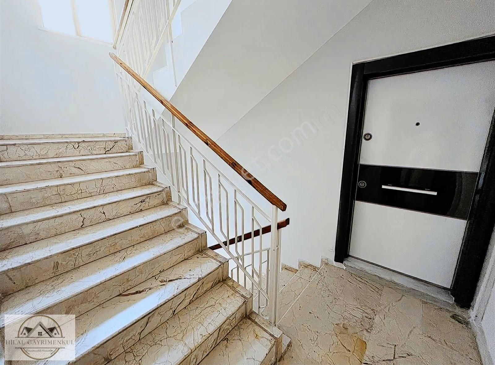 Hilal Gayrimenkul'den Adonis Hotele Paralel Tadilatlı Geniş*3+1* - Görsel 5