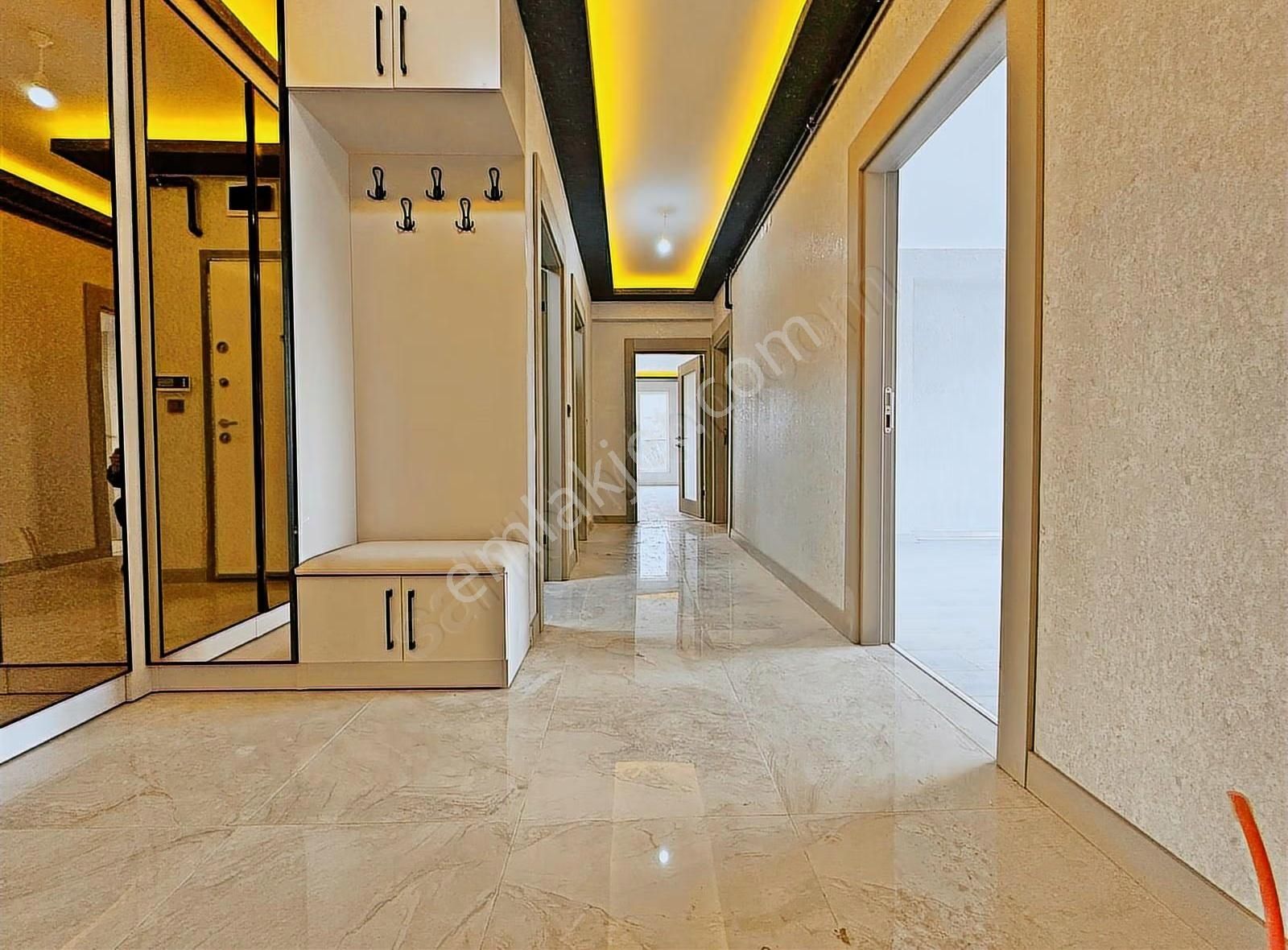 Keçiören'de 145m² Full Yapılı, Teras Balkonlu 3+1 Daire - Görsel 31