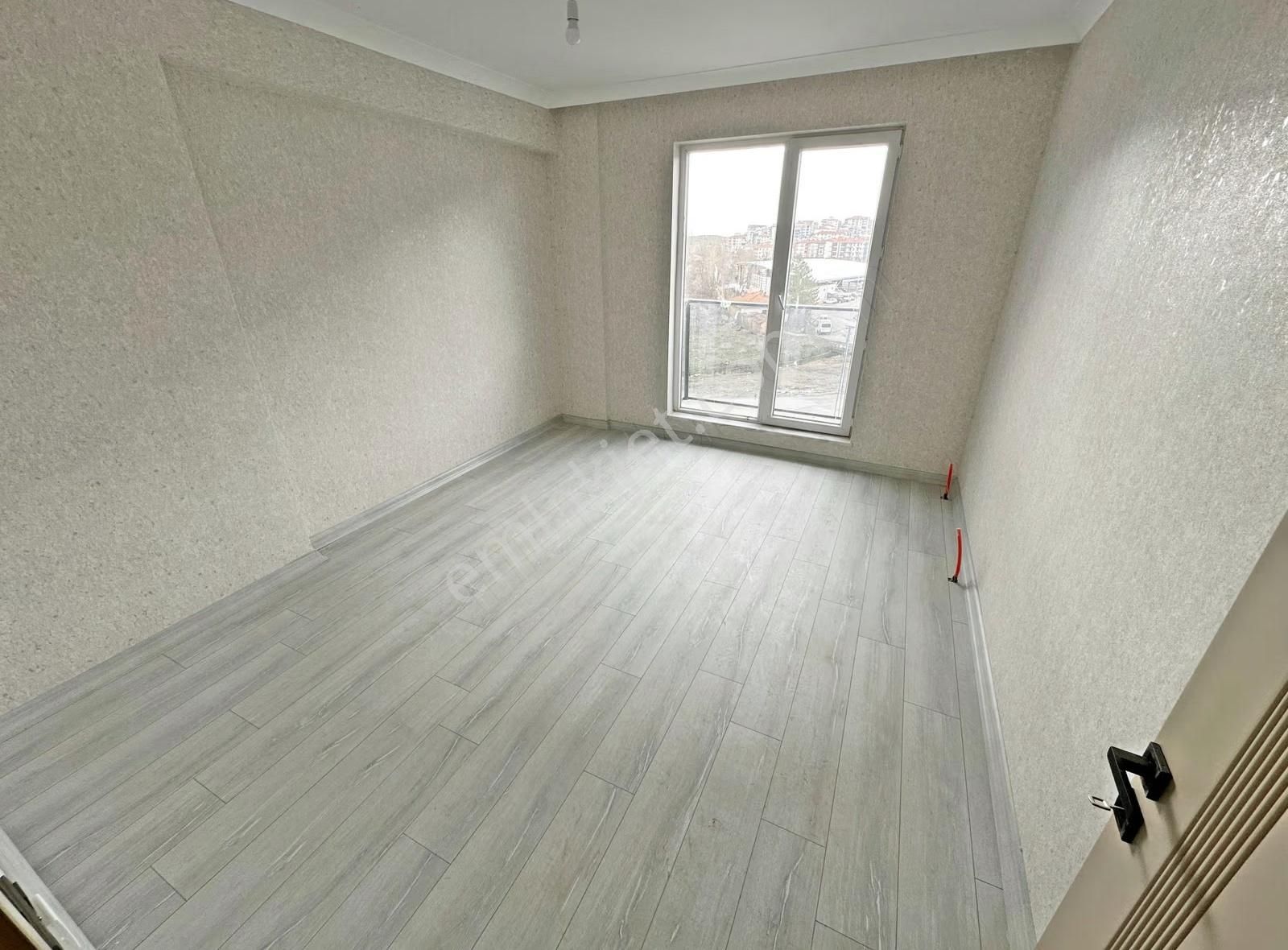 Keçiören'de 145m² Full Yapılı, Teras Balkonlu 3+1 Daire - Görsel 26