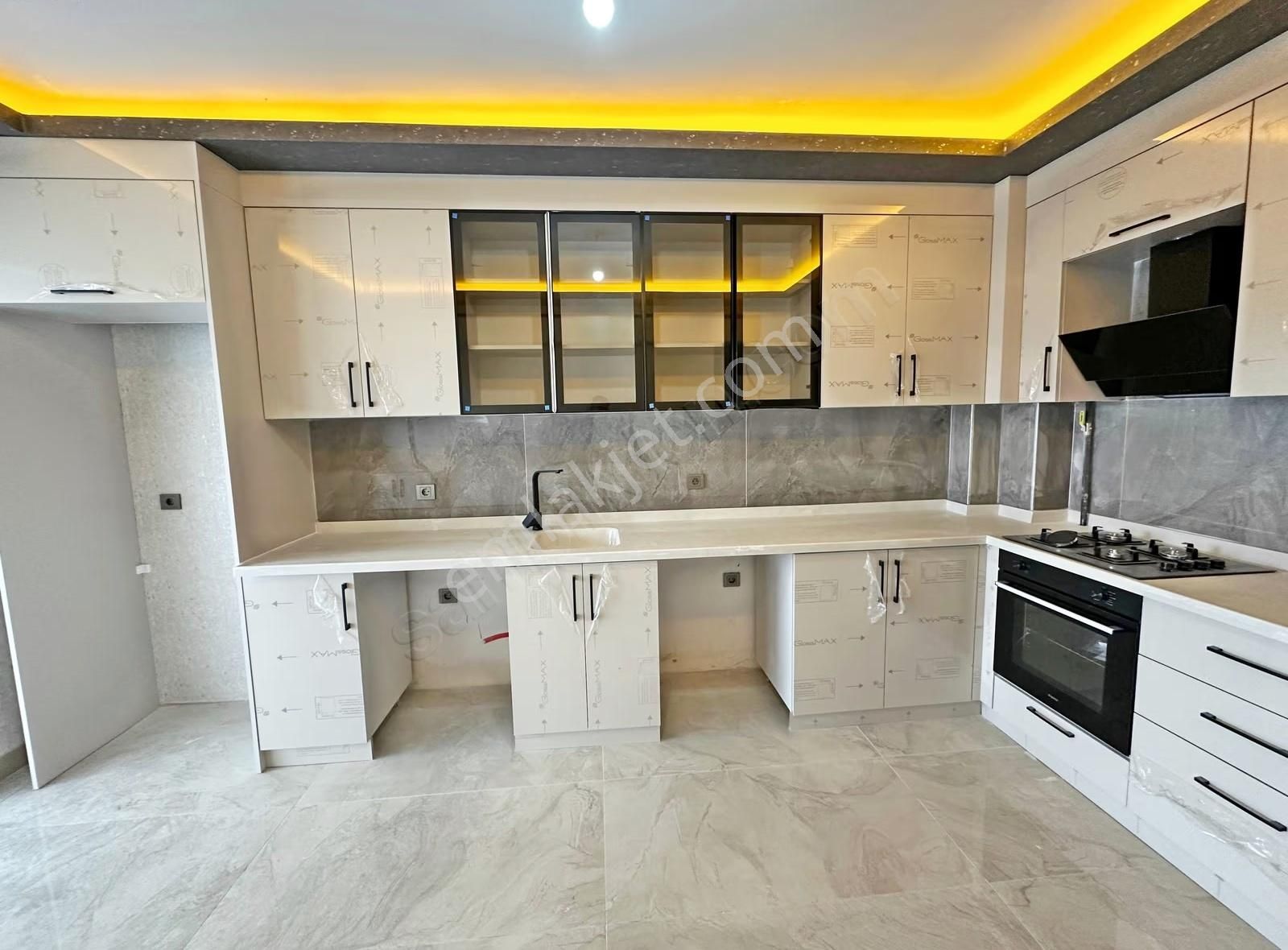 Keçiören'de 145m² Full Yapılı, Teras Balkonlu 3+1 Daire - Görsel 3
