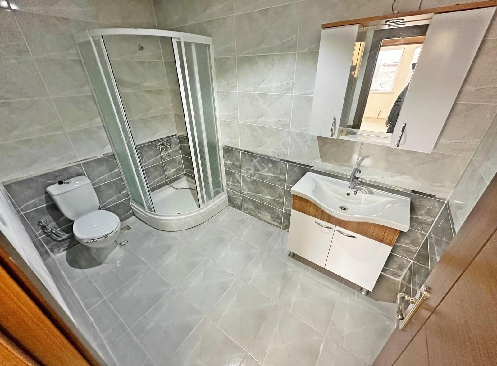 Keçiören'de Teras Balkonlu, Yapılı, Merkezi Konumda 3+1 Daire - Görsel 4