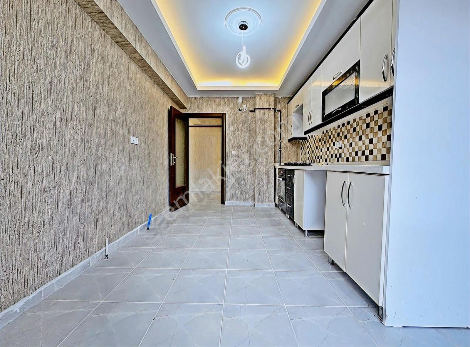 Keçiören'de Teras Balkonlu, Yapılı, Merkezi Konumda 3+1 Daire - Görsel 24