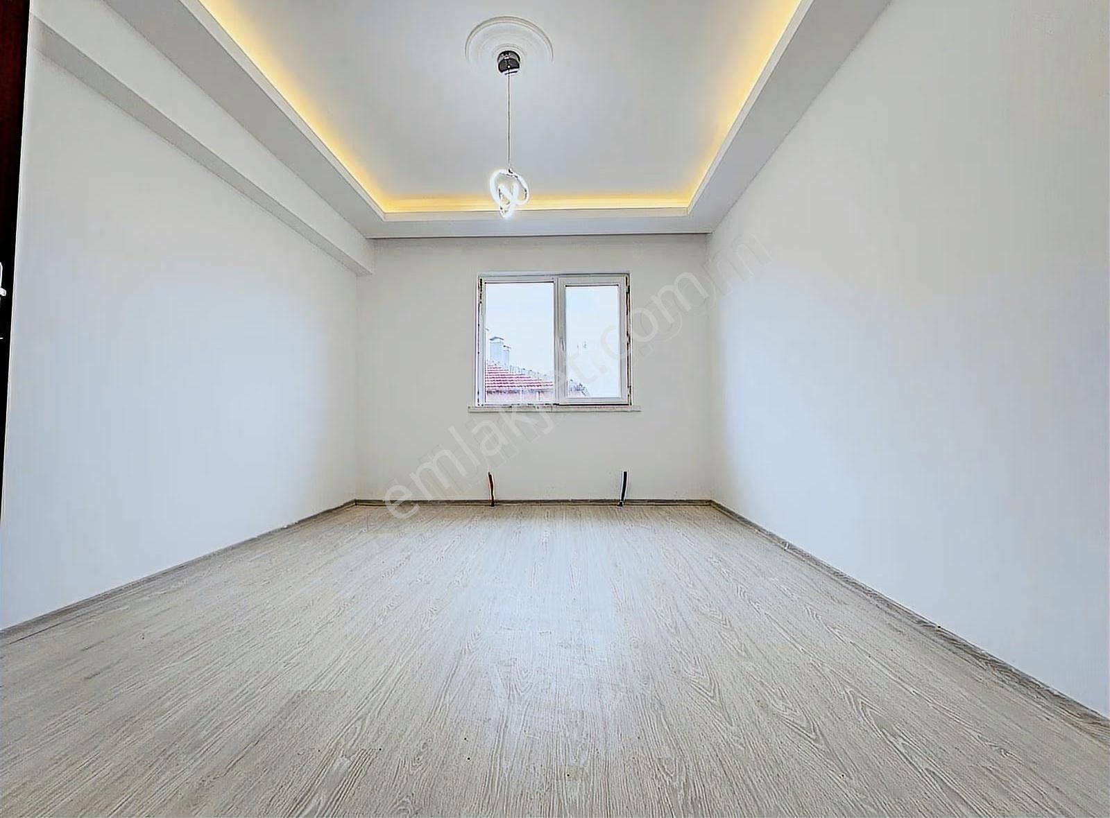 Keçiören'de Teras Balkonlu, Yapılı, Merkezi Konumda 3+1 Daire - Görsel 15