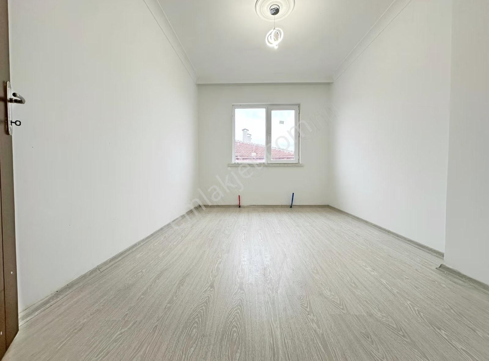 Keçiören'de Teras Balkonlu, Yapılı, Merkezi Konumda 3+1 Daire - Görsel 22