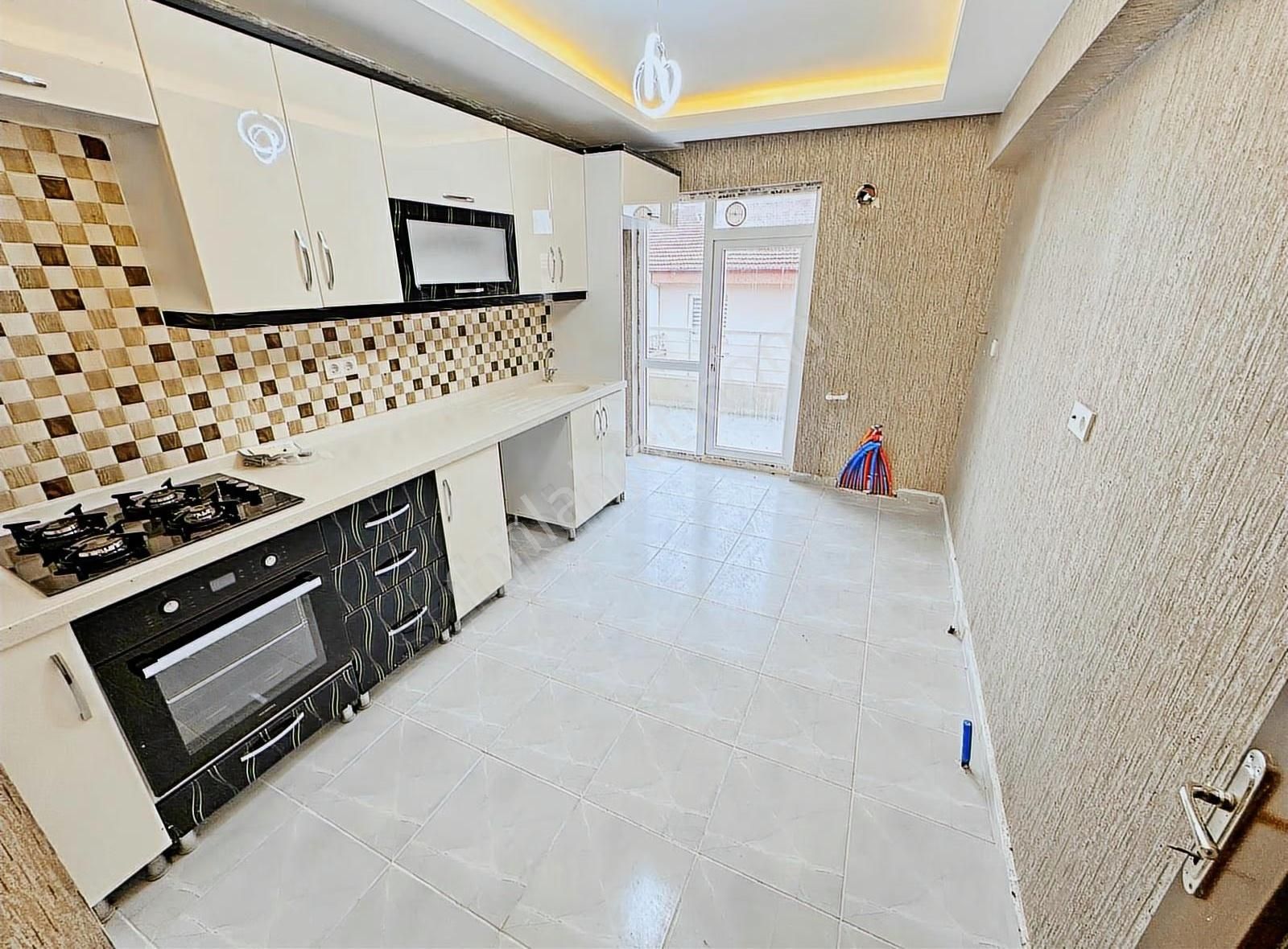 Keçiören'de Teras Balkonlu, Yapılı, Merkezi Konumda 3+1 Daire - Görsel 29