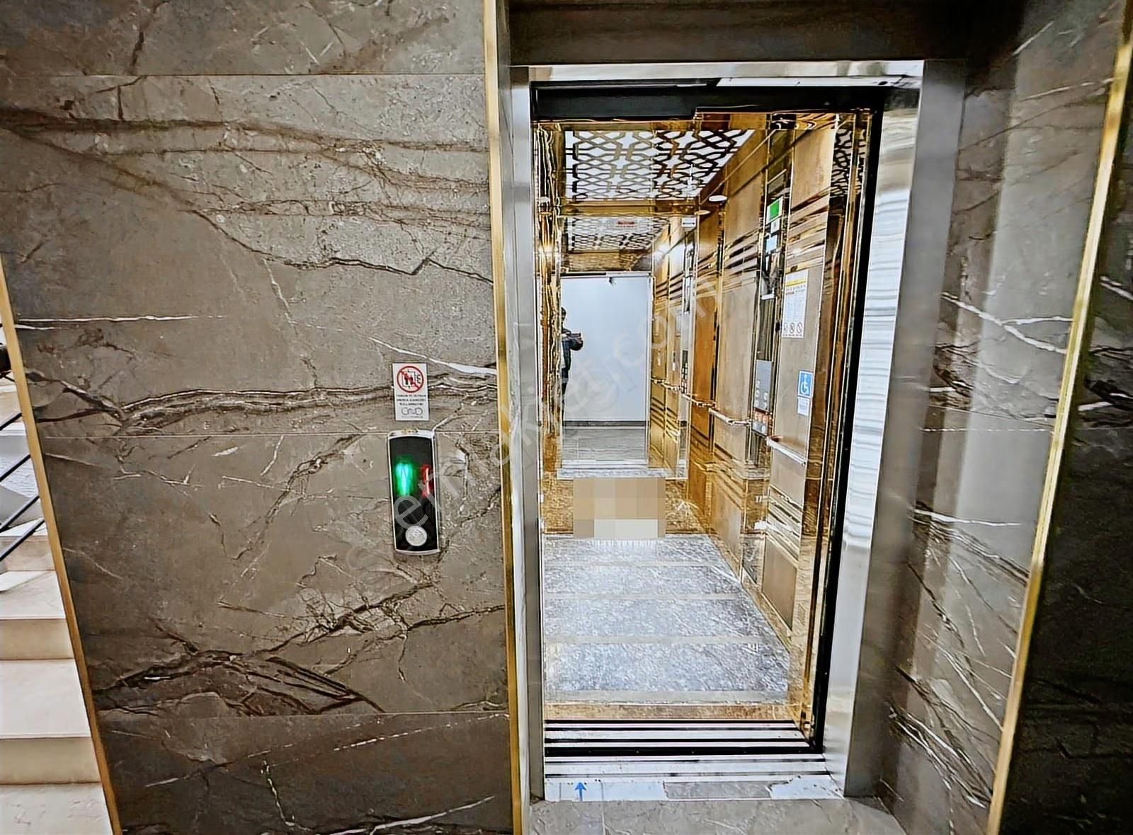 Keçiören'de Üniversite Yanı Satılık 4+1 Fırsat Dairesi - Görsel 20