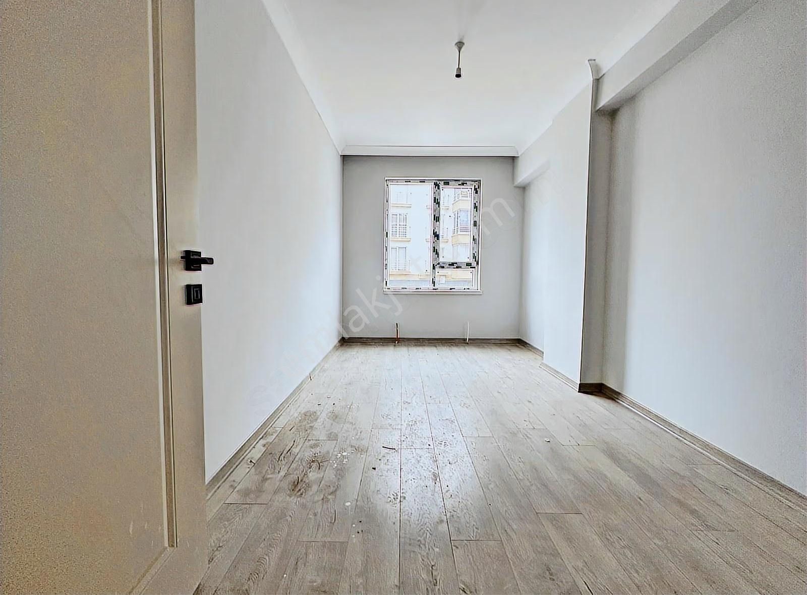 Keçiören'de Üniversite Yanı Satılık 4+1 Fırsat Dairesi - Görsel 25