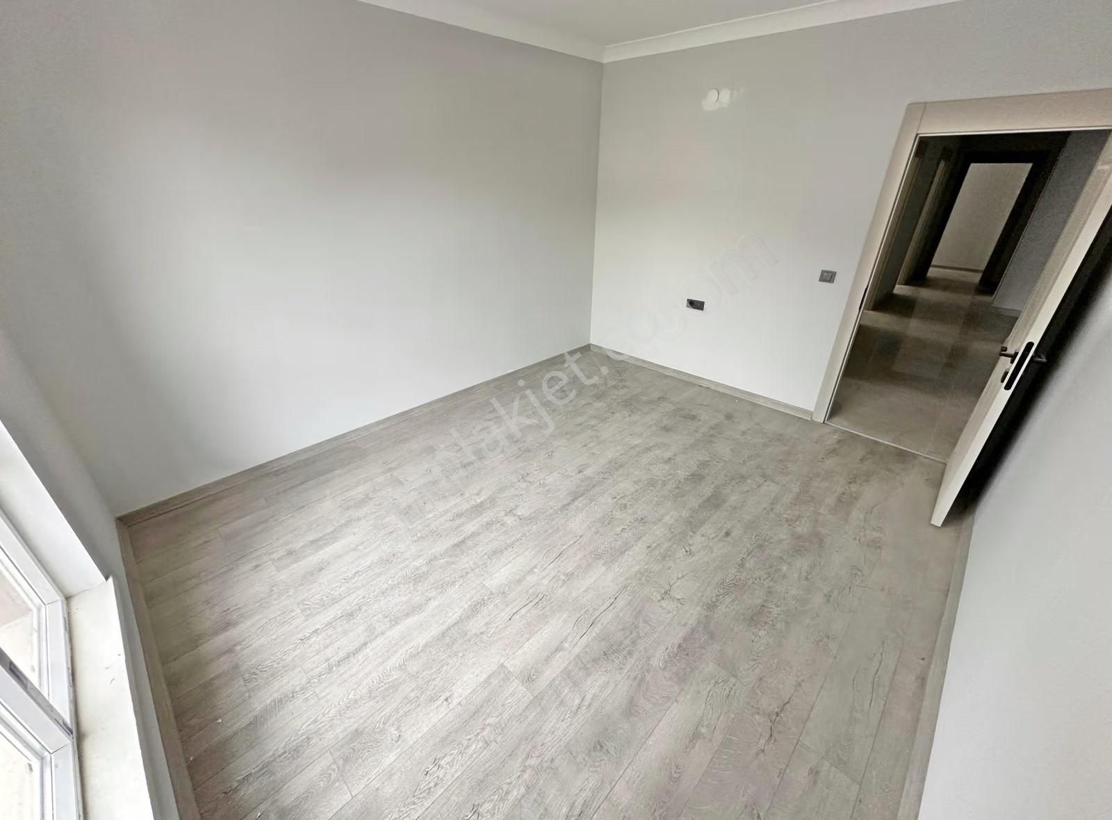 Keçiören'de Üniversite Yanı Satılık 4+1 Fırsat Dairesi - Görsel 22