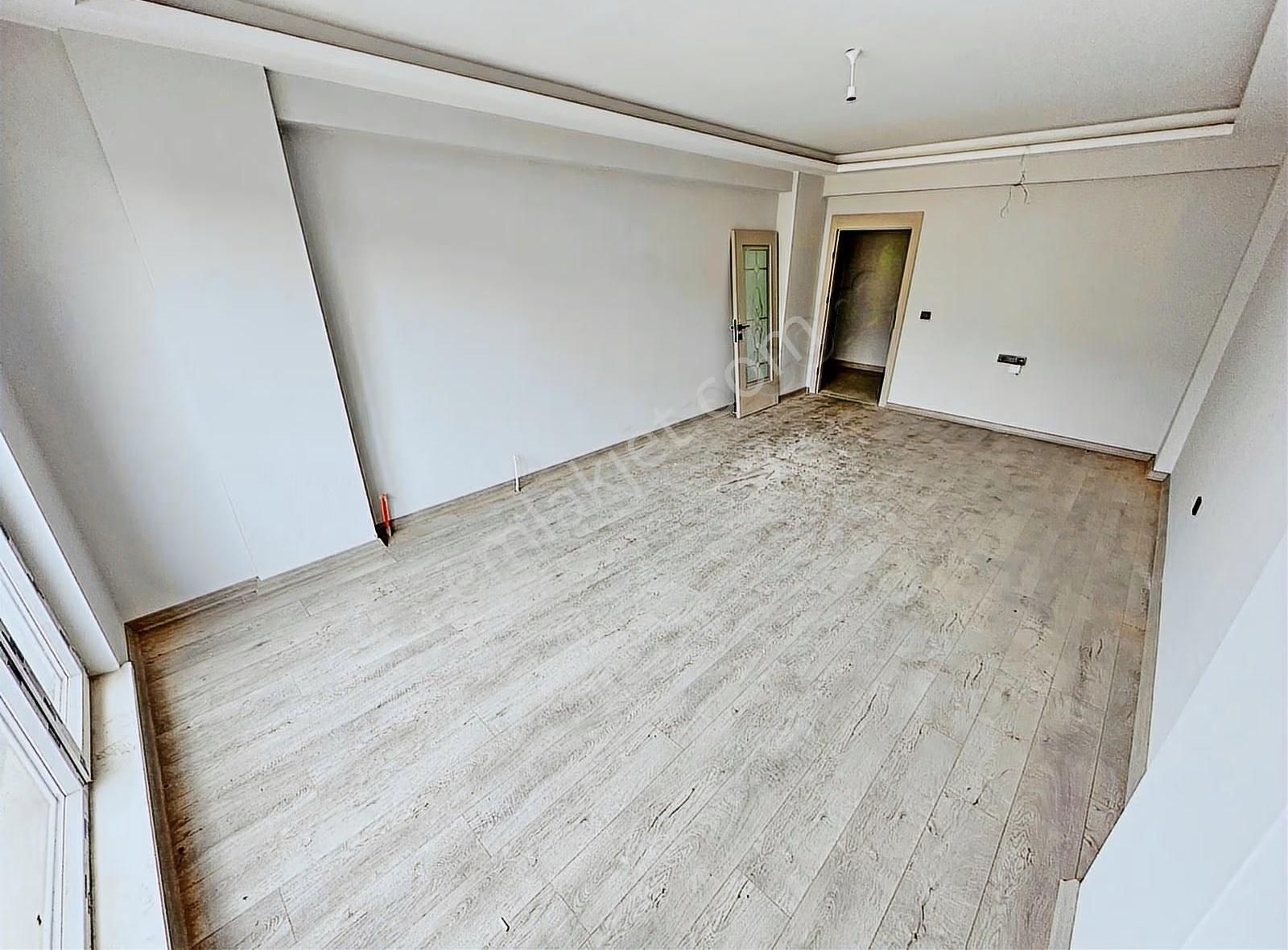 Keçiören'de Üniversite Yanı Satılık 4+1 Fırsat Dairesi - Görsel 11