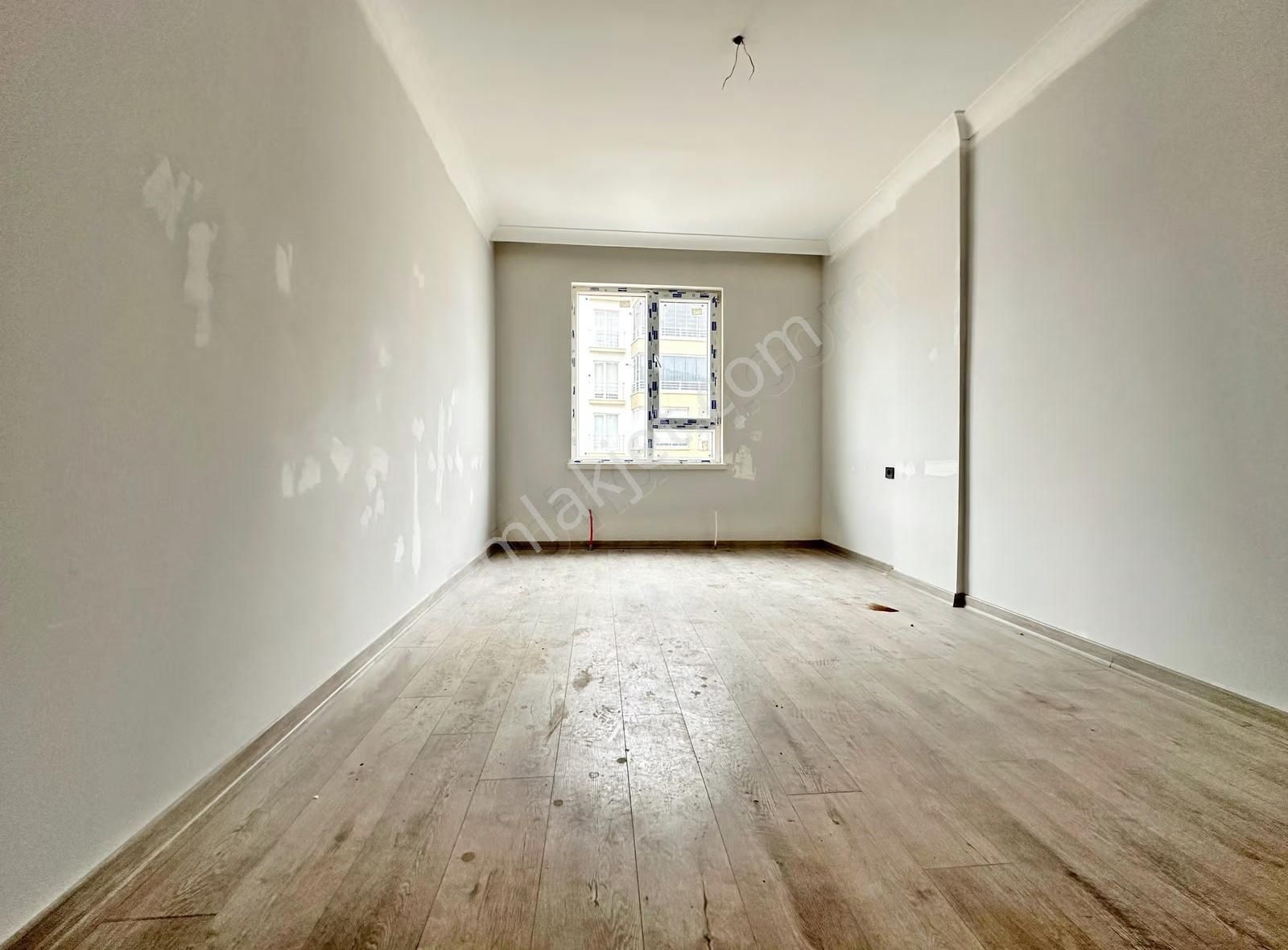 Keçiören'de Üniversite Yanı Satılık 4+1 Fırsat Dairesi - Görsel 26