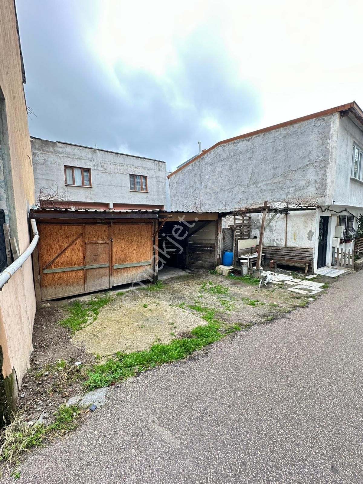 Güneştepe'de Satılık 2.5 Kat İmarlı Ara Parselde Arsa - Görsel 2