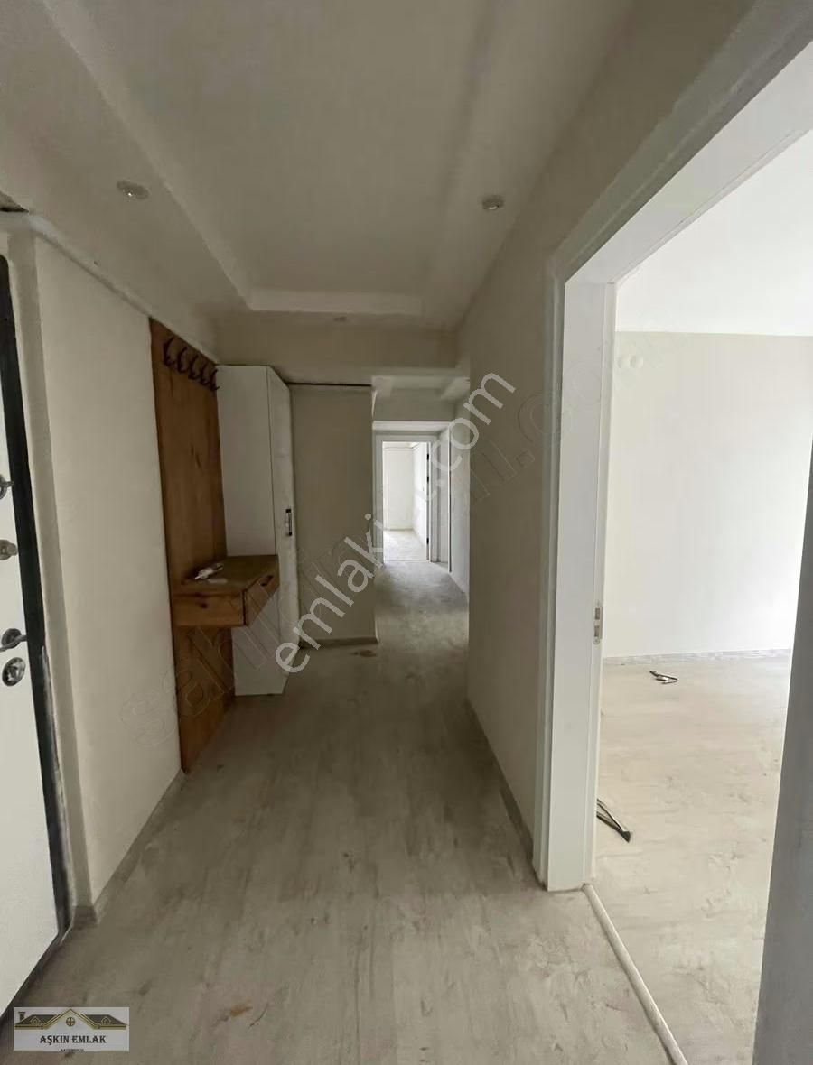 Salihli Yeşilyurt Mahallesinde Satılık 3+1 Ler - Görsel 2