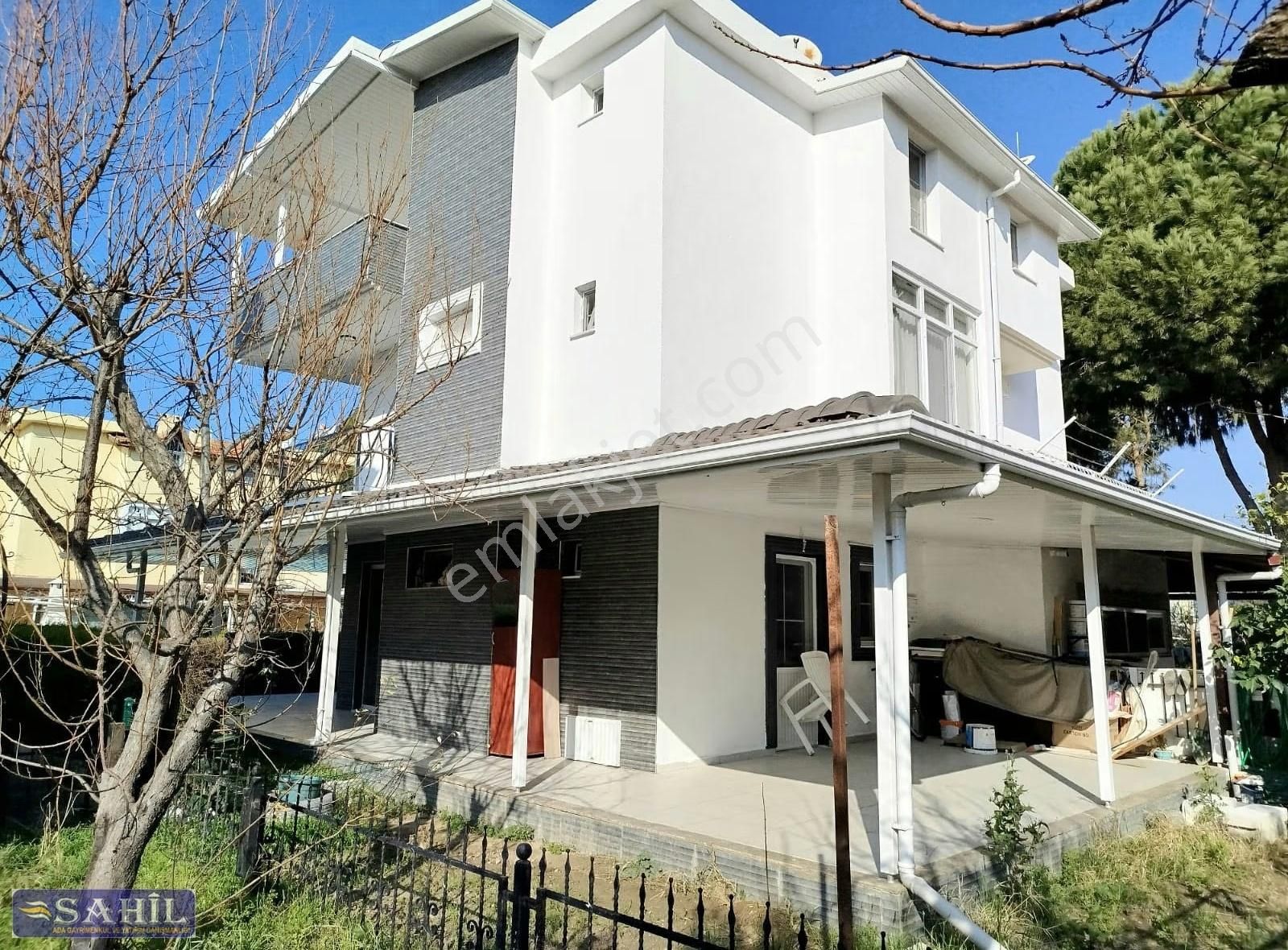 Kuşadası Davutlar Sahilinde Satılık 3+1 Villa - Görsel 23