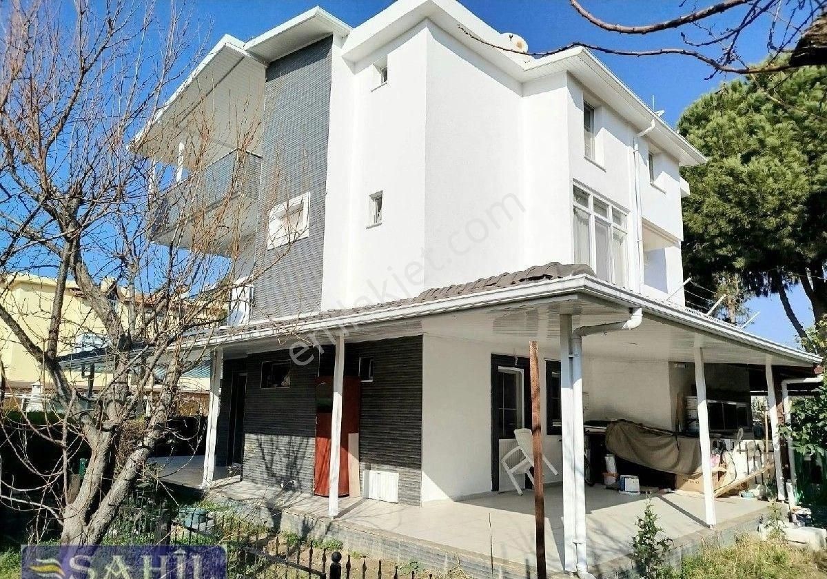 Kuşadası Davutlar Sahilinde Satılık 3+1 Villa - Görsel 23