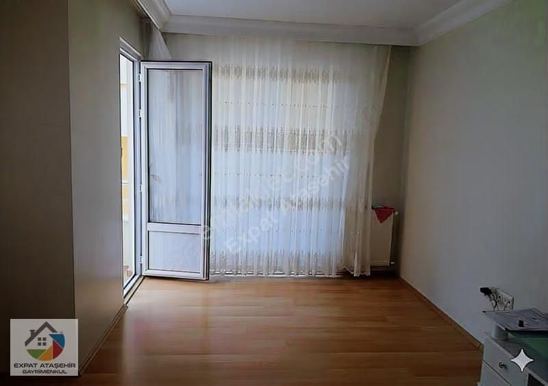 Ümraniye Çamlıkta Temiz Ve Boş Durumda Arakat 2+1 95m2 - Görsel 4