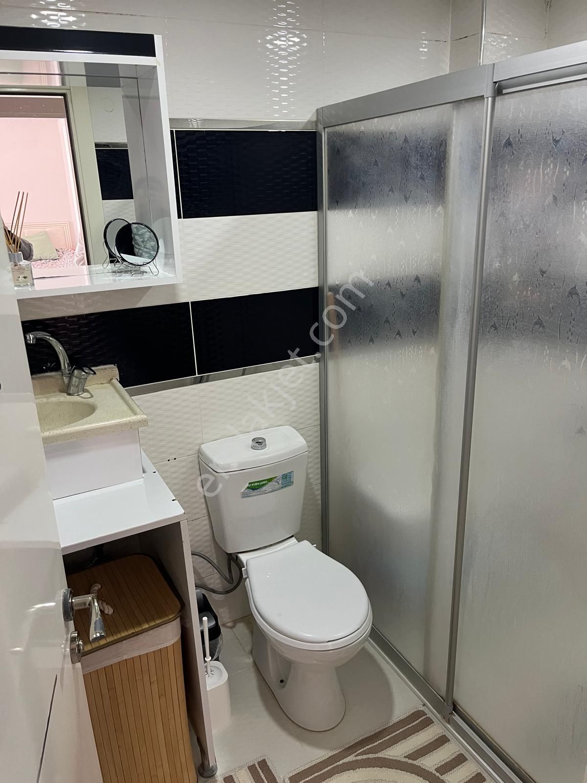 Afyon Ali İhsan Paşa Mahallesinde Satılık 3+1 Daire - Görsel 3