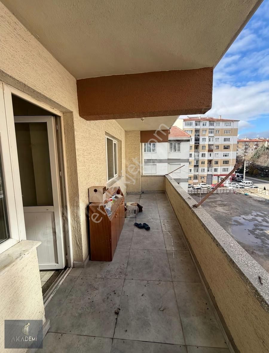 Akademi'den Gökmeydan'da Çift Balkonlu Geniş Kiralık 3+1 - Görsel 12