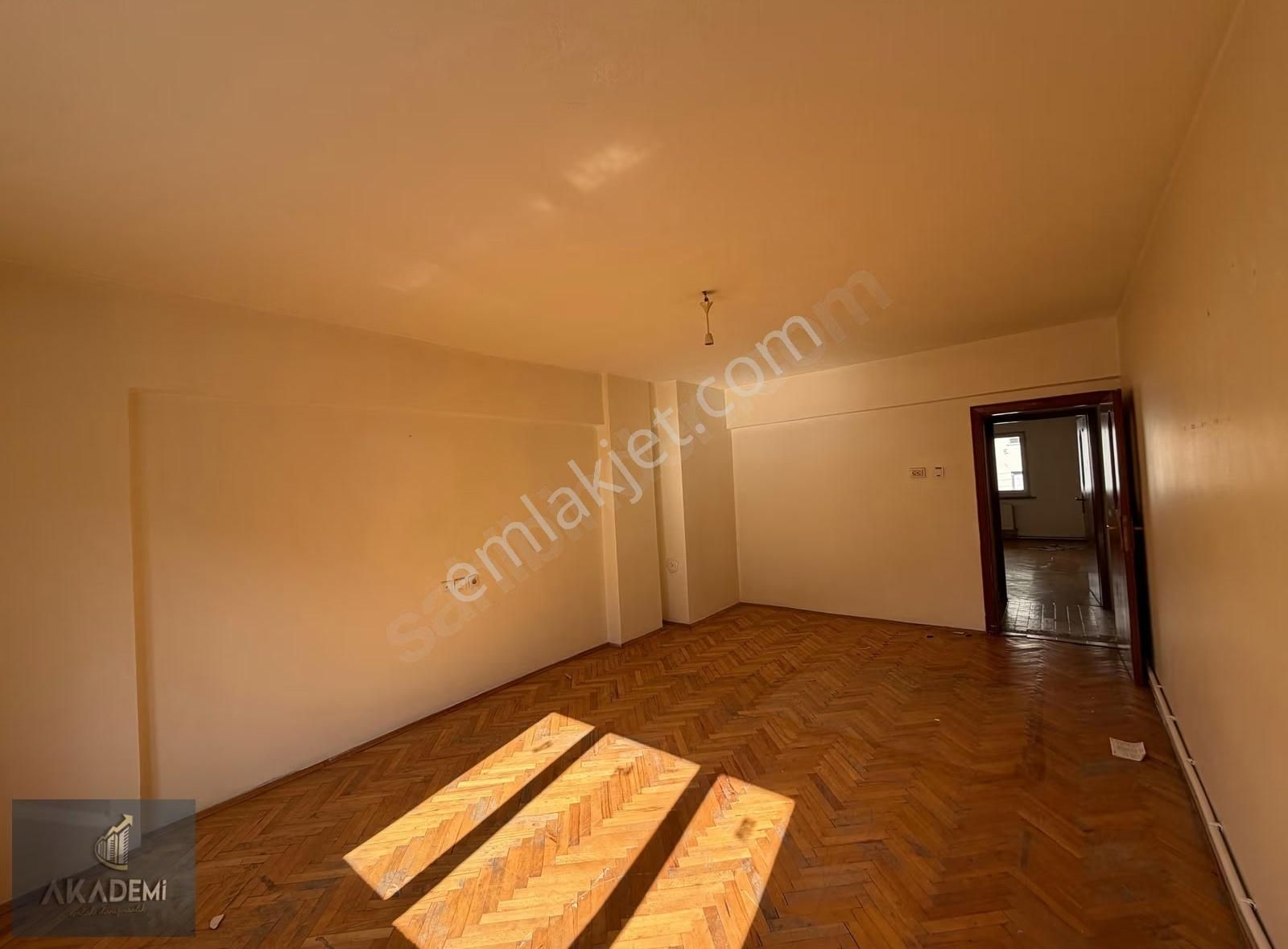 Akademi'den Gökmeydan'da Çift Balkonlu Geniş Kiralık 3+1 - Görsel 8