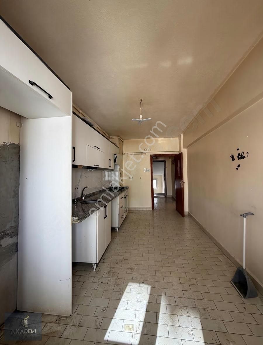 Akademi'den Gökmeydan'da Çift Balkonlu Geniş Kiralık 3+1 - Görsel 19