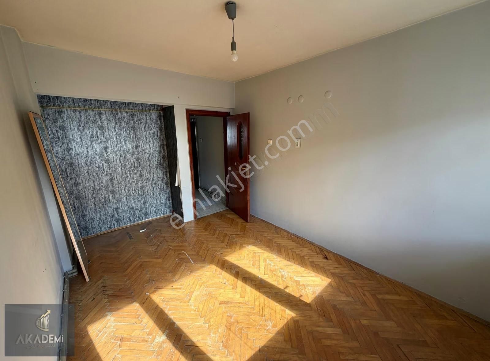 Akademi'den Gökmeydan'da Çift Balkonlu Geniş Kiralık 3+1 - Görsel 2