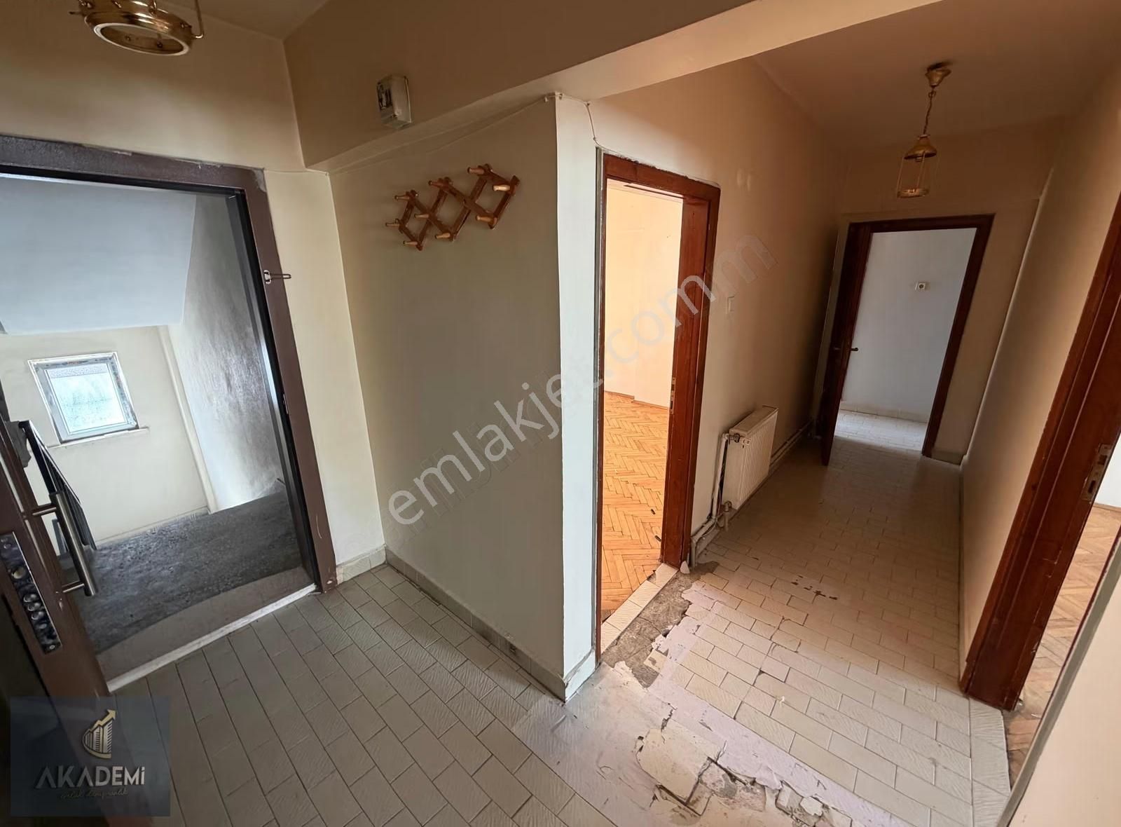 Akademi'den Gökmeydan'da Çift Balkonlu Geniş Kiralık 3+1 - Görsel 16