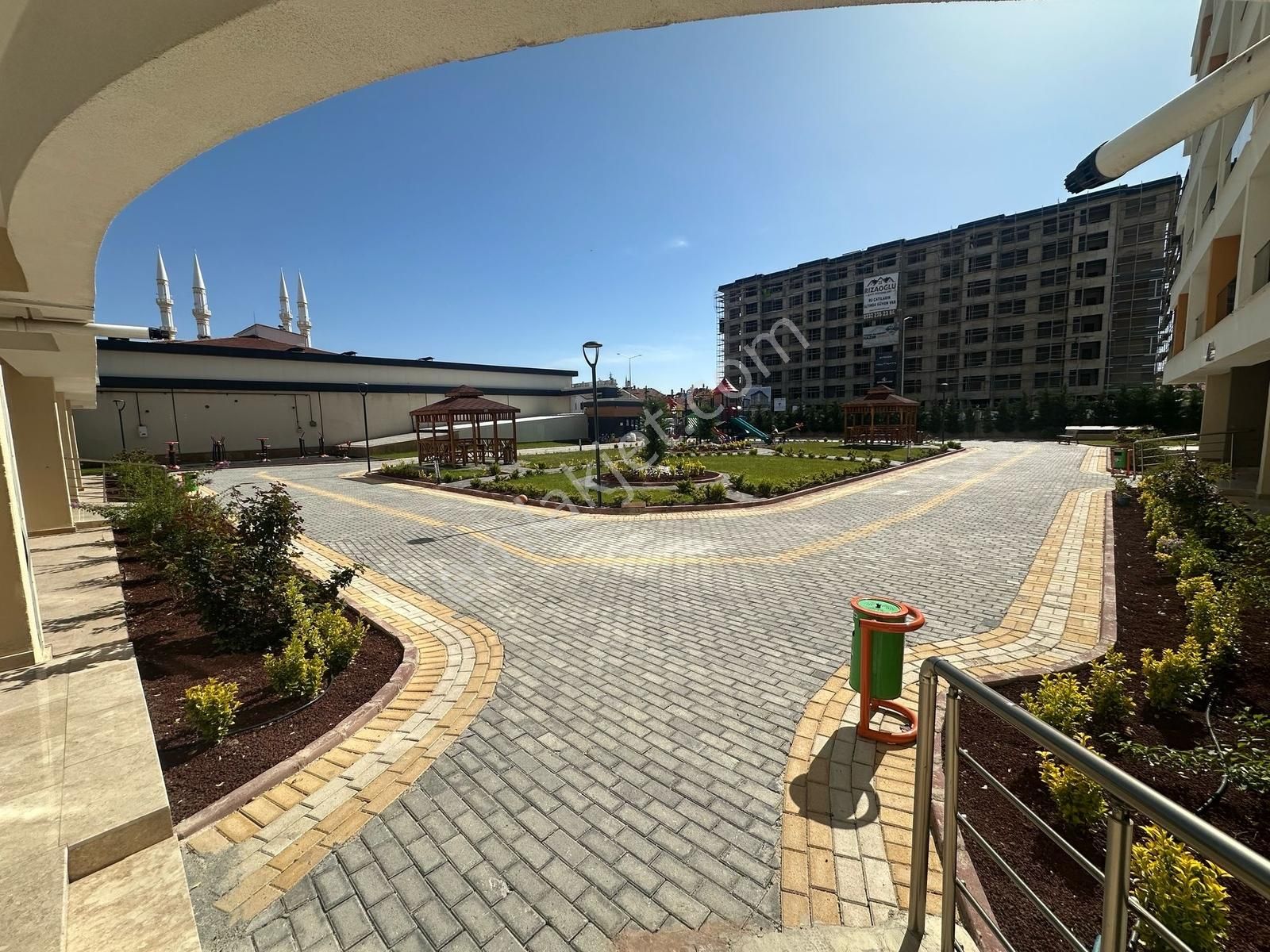 Şems'ten Arma Rivada Güvenlikli Siteiçi Çok Geniş Lüks 2+1 Daire - Görsel 2