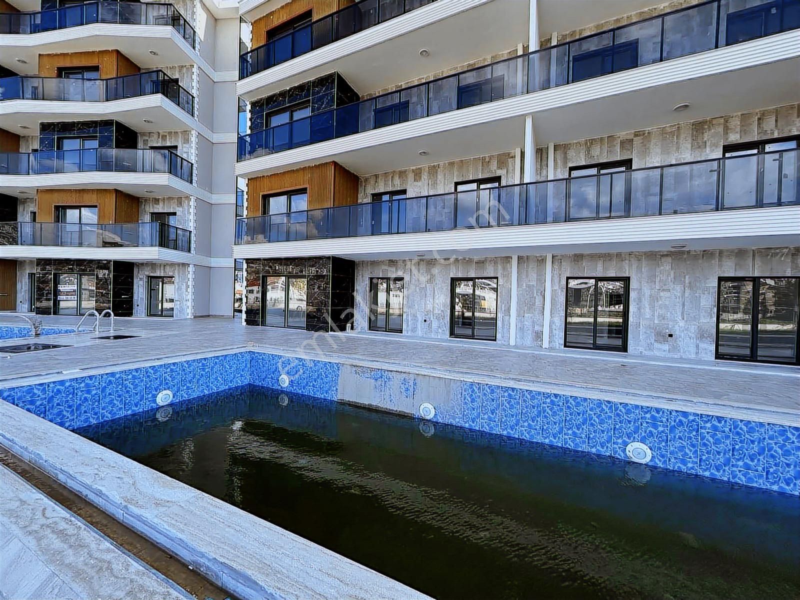 Kuşadası Merkezde Satılık 2+1 Sıfır Rezidans Daireler - Görsel 12