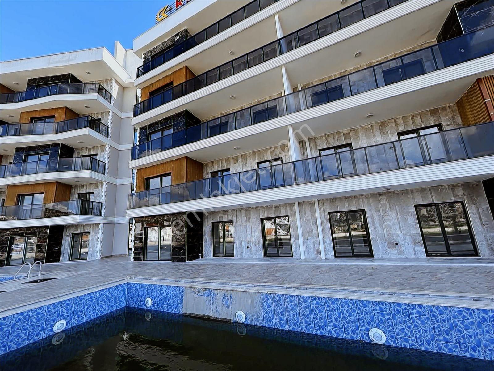 Kuşadası Merkezde Satılık 2+1 Sıfır Rezidans Daireler - Görsel 15