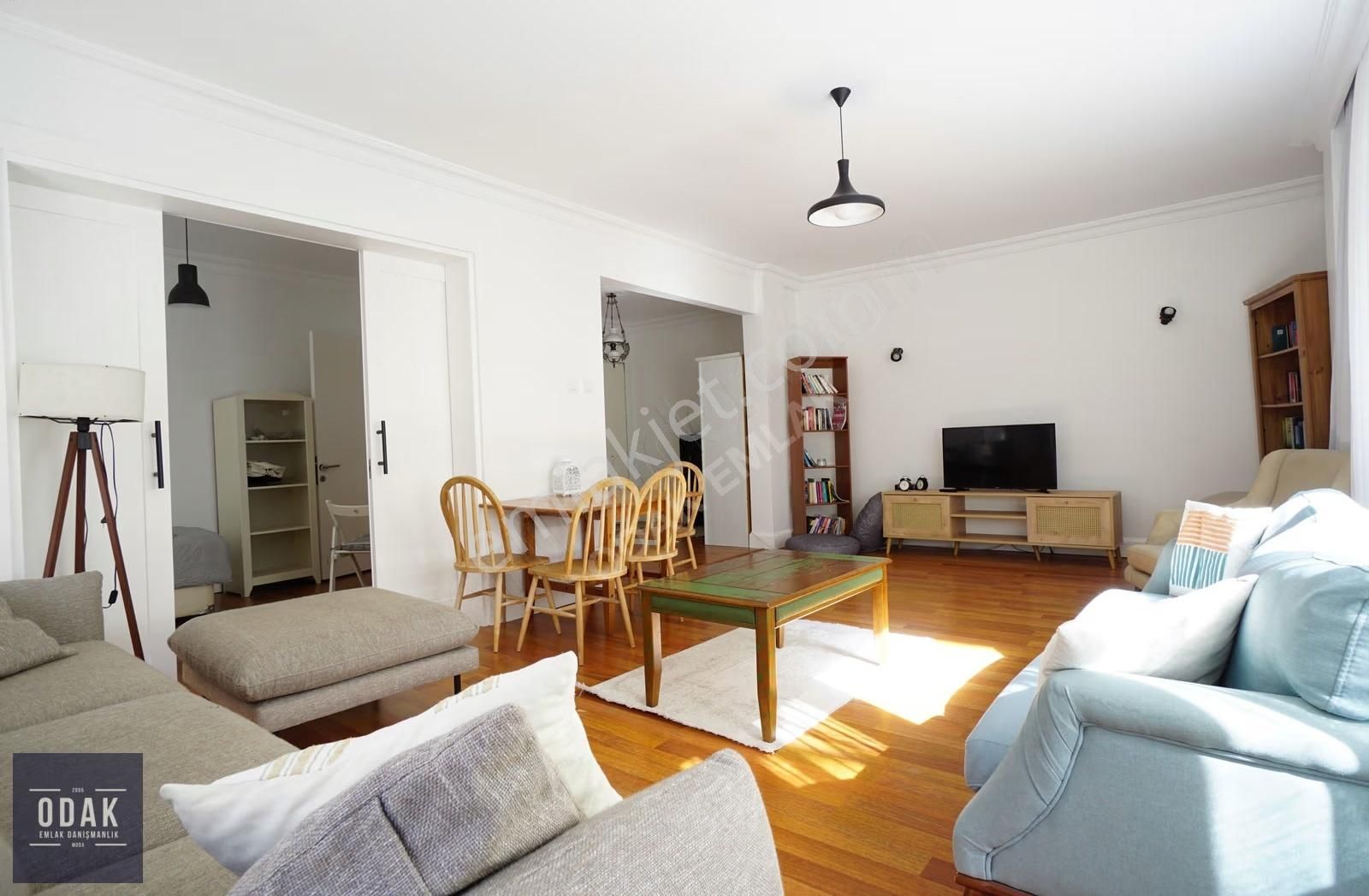 Odak'tan Moda Burnu'nda Tamamen Yenilenmiş Mobilyalı 3+1 - Görsel 8