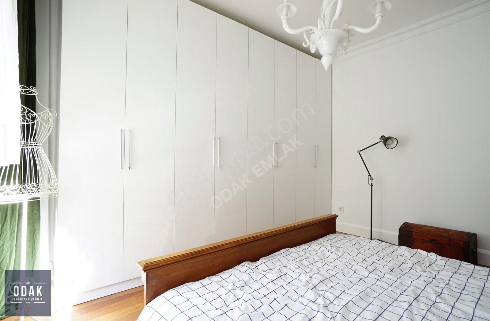 Odak'tan Moda Burnu'nda Tamamen Yenilenmiş Mobilyalı 3+1 - Görsel 2